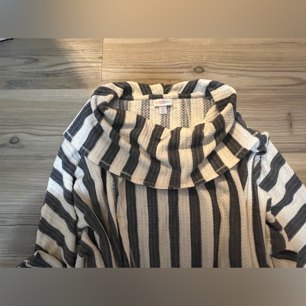 LuLaRoe Kristen Cowl Neck Sweater - Picture 4 of 7